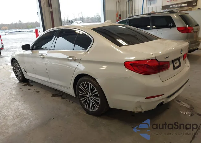 WBAJA7C57JWC75543: 43992315