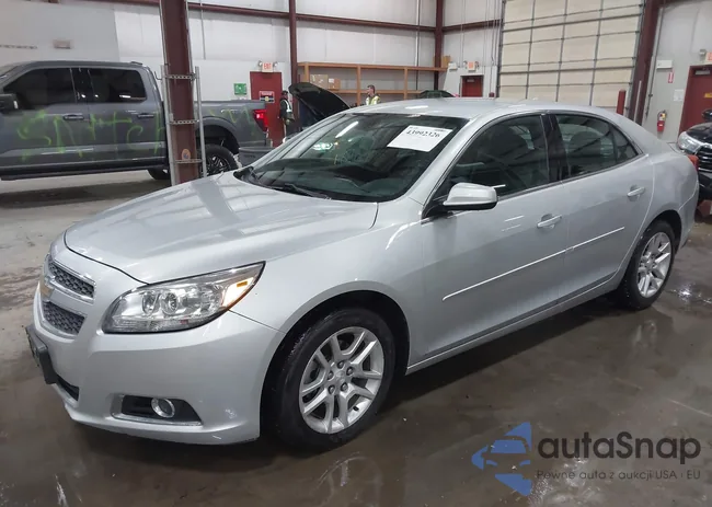 1G11F5SR6DF136852: 43992326