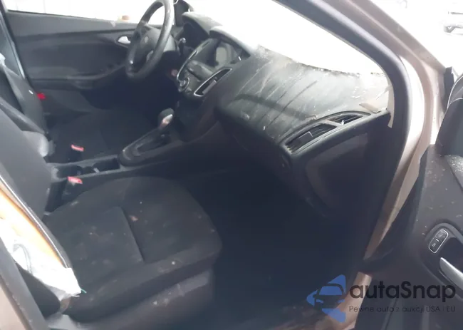 1FADP3M28JL236637: 43992399