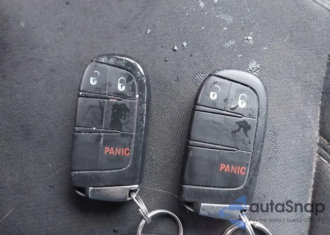 3C4NJDAB0JT493872: 43992403