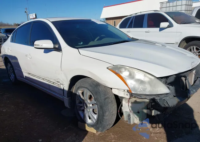 1N4AL2AP5CN403794: 43992458