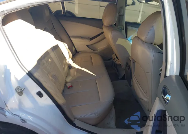 1N4AL2AP5CN403794: 43992458