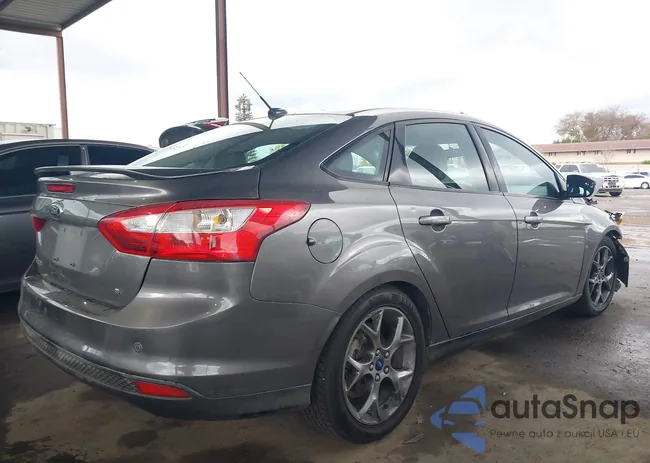 1FADP3F24EL118460: 43992494