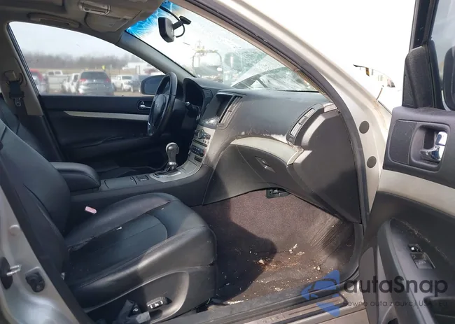 JNKBV61E38M217049: 43992636