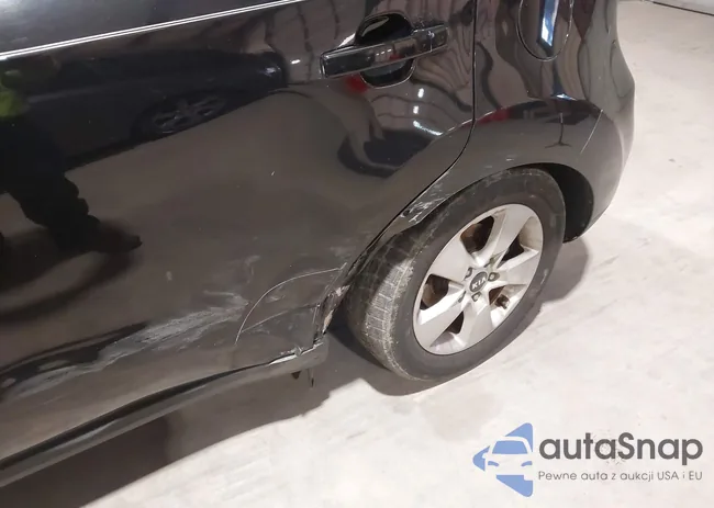 KNDJN2A2XJ7623765: 43993679