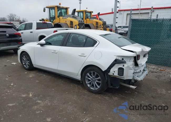 3MZBPAAL1NM301476: 43993737