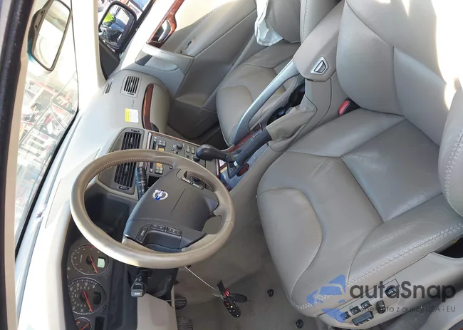 YV4SZ592561241715: 43993846