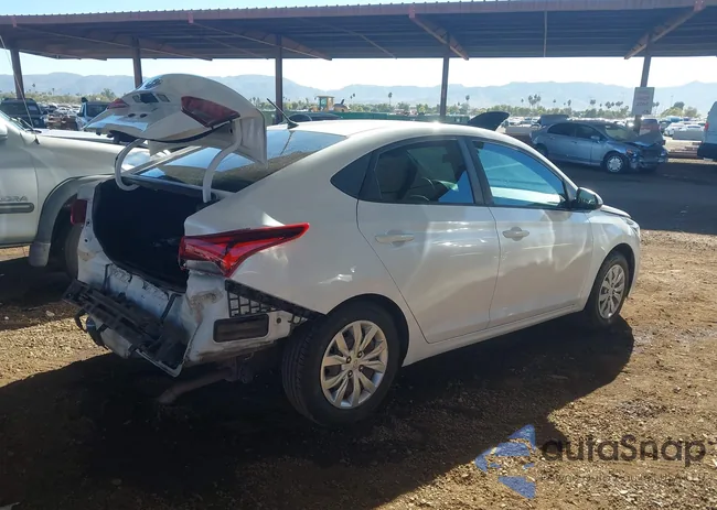 3KPC24A34JE015228: 43993868