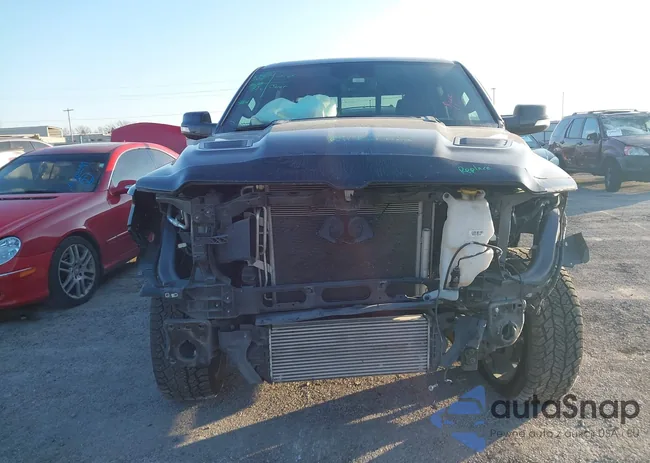 1C6SRFHM4NN302434: 43993871