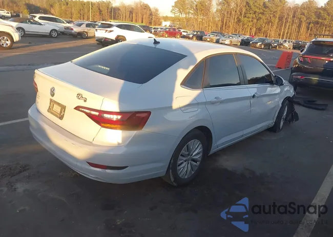 3VWC57BU2KM131905: 43993885