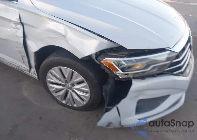 3VWC57BU2KM131905: 43993885