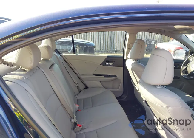 1HGCR2F81GA145422: 43993908