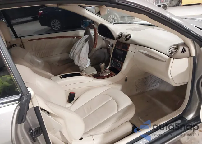 WDBTK56F28F252596: 43993940