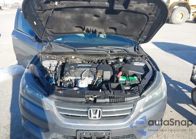 1HGCR2F30DA022677: 43993976