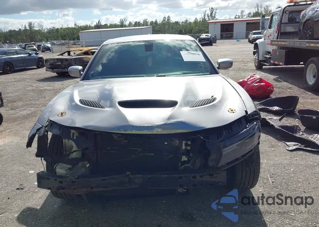 2C3CDXHG8FH886671: 43994178