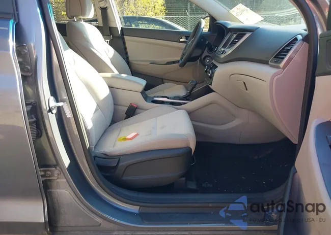 KM8J33A48JU671274: 43994236