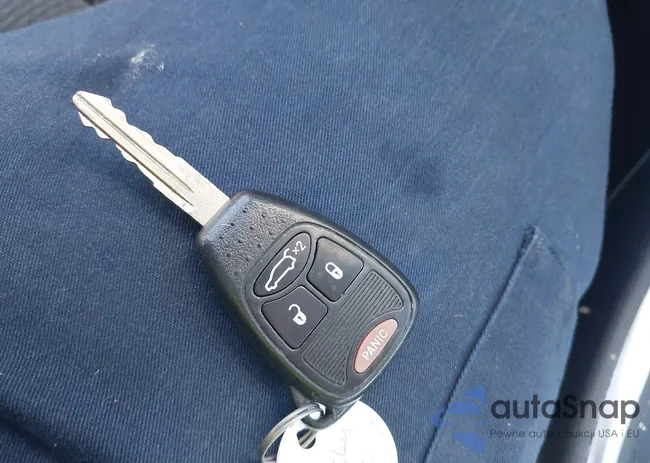 1C3BC1FB4BN576859: 43994247