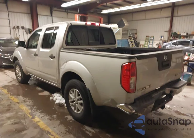 1N6AD0EV8JN717857: 43993361