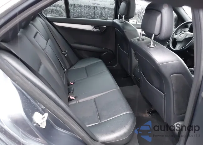 WDDGF52X28F097267: 43993443