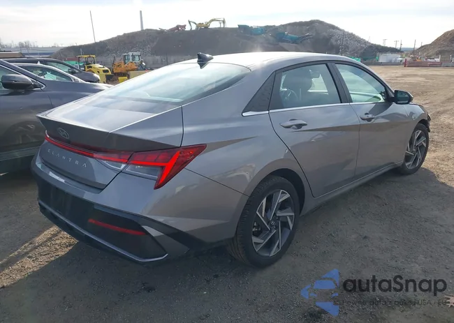 KMHLS4DG1RU783627: 43993474