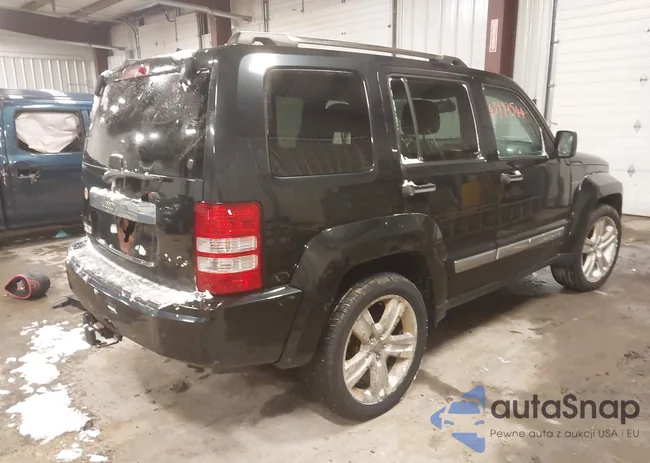 1C4PJMFK0CW141485: 43993544