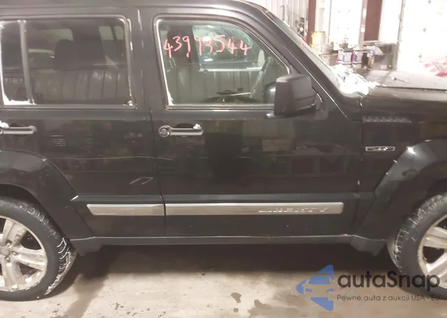 1C4PJMFK0CW141485: 43993544