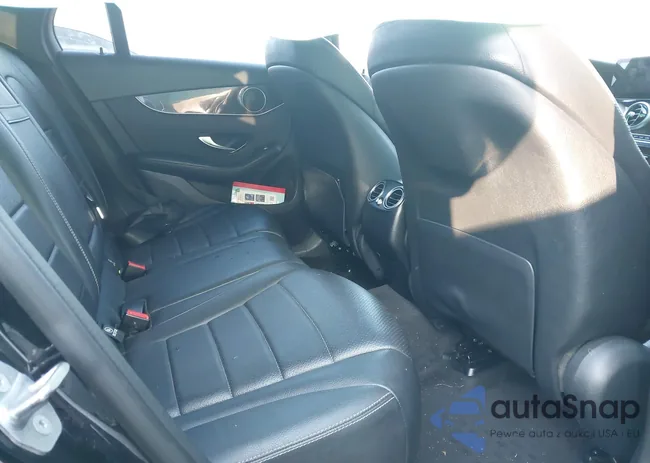 W1N0G8DB3LF772122: 43993558