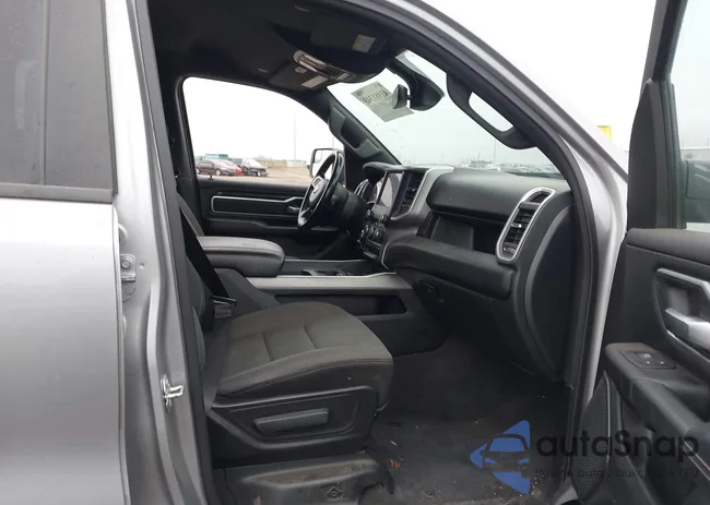 1C6RREBG0NN273414: 43993565