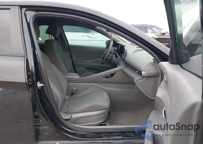 KMHLM4AG3MU194831: 43993642