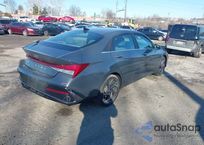 KMHLS4DG0RU695152: 43993653