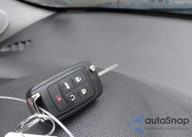 1G1PE5SBXF7137256: 43994676