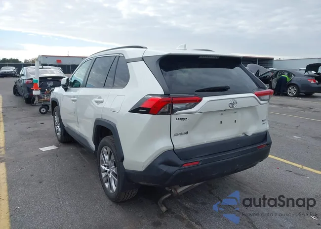 2T3A1RFV1MW167672: 43994709