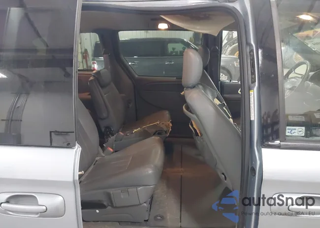 2C4GP54L75R129944: 43994904