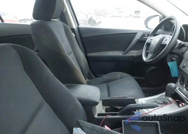 JM1BL1VG2B1375381: 43994911