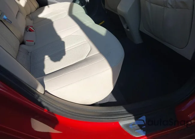 5NPE24AF2HH584104: 43994998