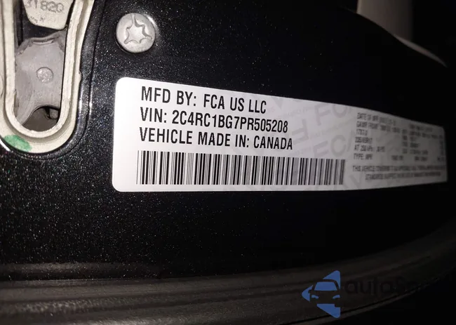 2C4RC1BG7PR505208: 43995045