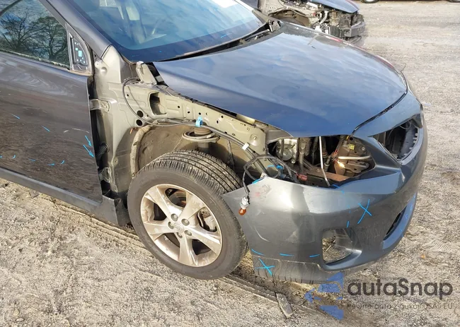 2T1BU4EE3BC675195: 43995147