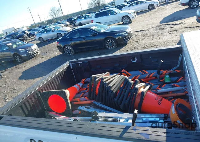 1GTN1LEH4JZ306411: 43995152