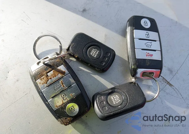 KNDJX3AA6J7589427: 43994283