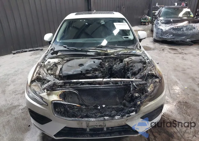 7JRA22TK0KG017352: 43994333