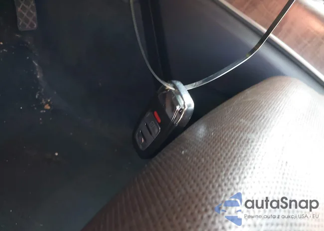 WAU2GAFC6CN086673: 43994352