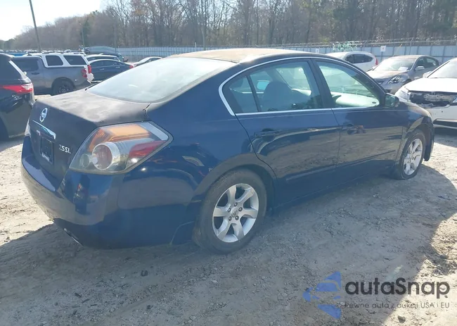 1N4AL21E99N513951: 43994471