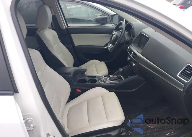 JM3KE4DY2G0607584: 43994526