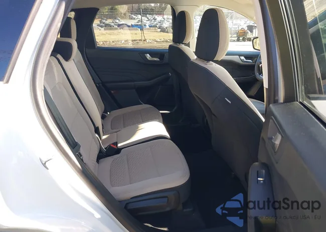 1FMCU0G61MUA10820: 43994593