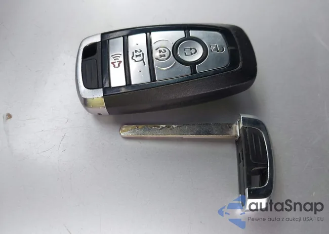 1FMJU1KT7KEA45931: 43994627