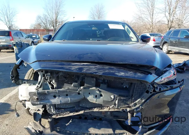 JM1GL1UM3J1330753: 43995672