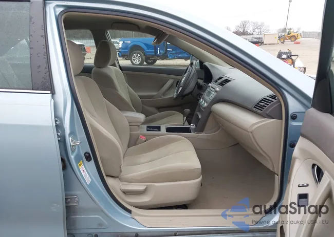 4T1BE46KX8U790157: 43995681