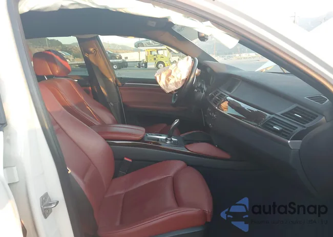 5UXFG2C53E0C44436: 43995686