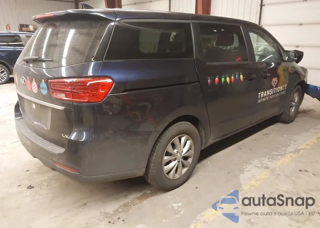 KNDMB5C10M6668560: 43995756