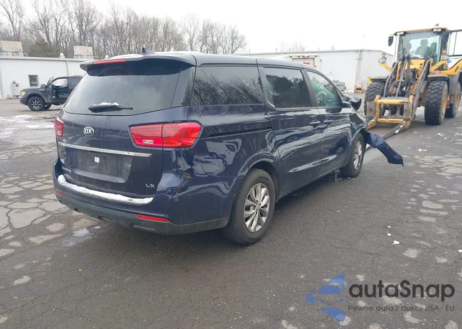 KNDMB5C10M6668560: 43995756